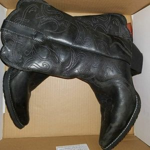 Non slip cowgirl boots